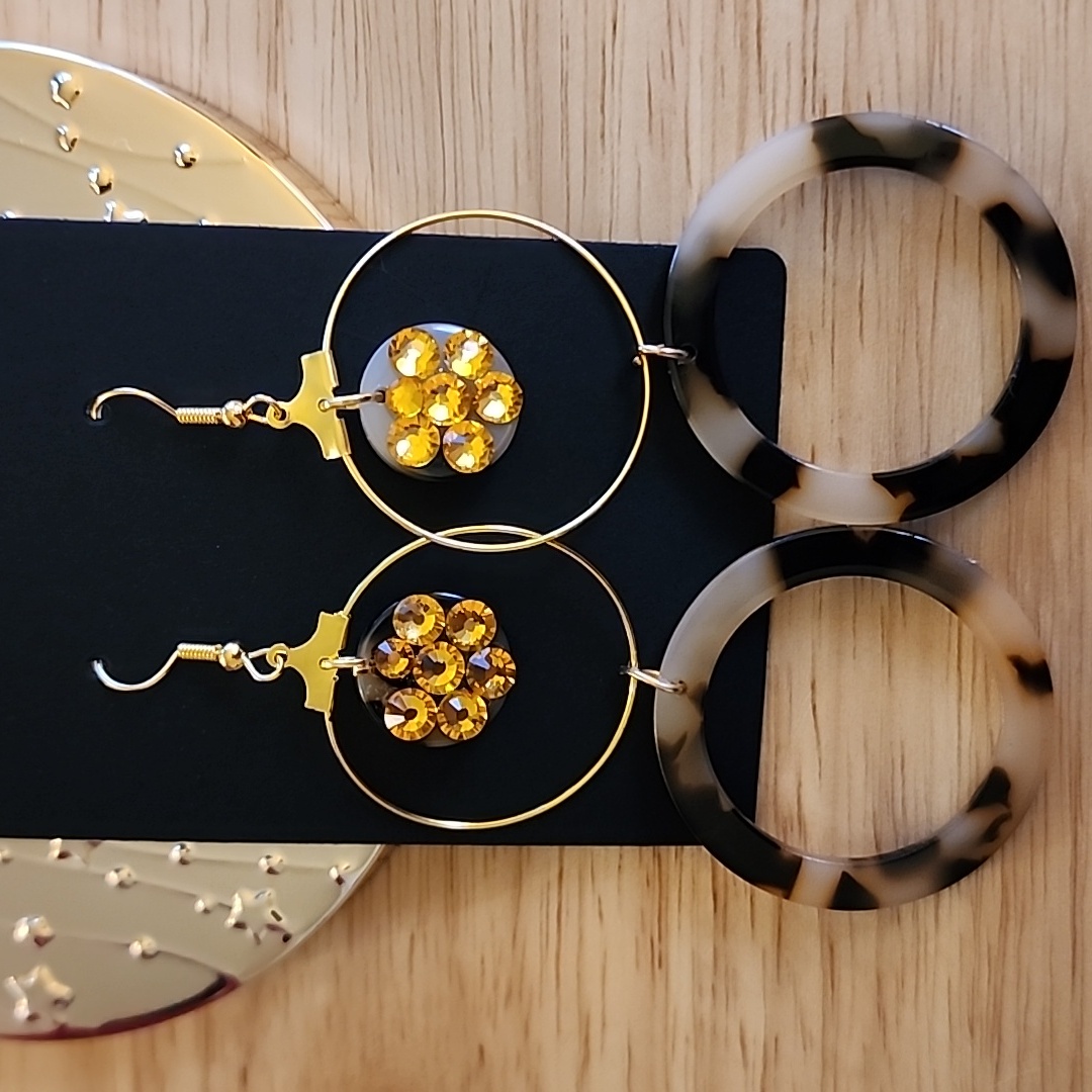 New Handmade Dangle Earrings!